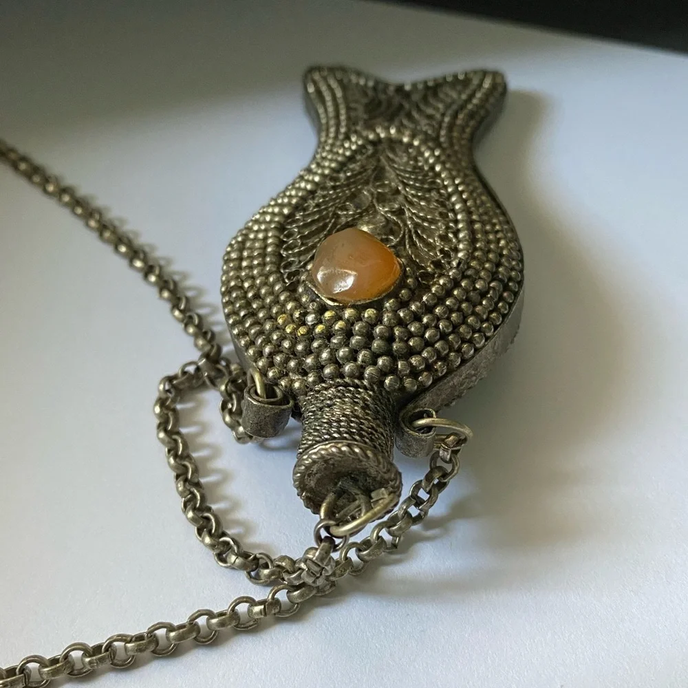 Vintage Metal Tibetan Filigree Perfume/Snuff Bottle Vial Fish Pendant Necklace - Picture 8 of 15